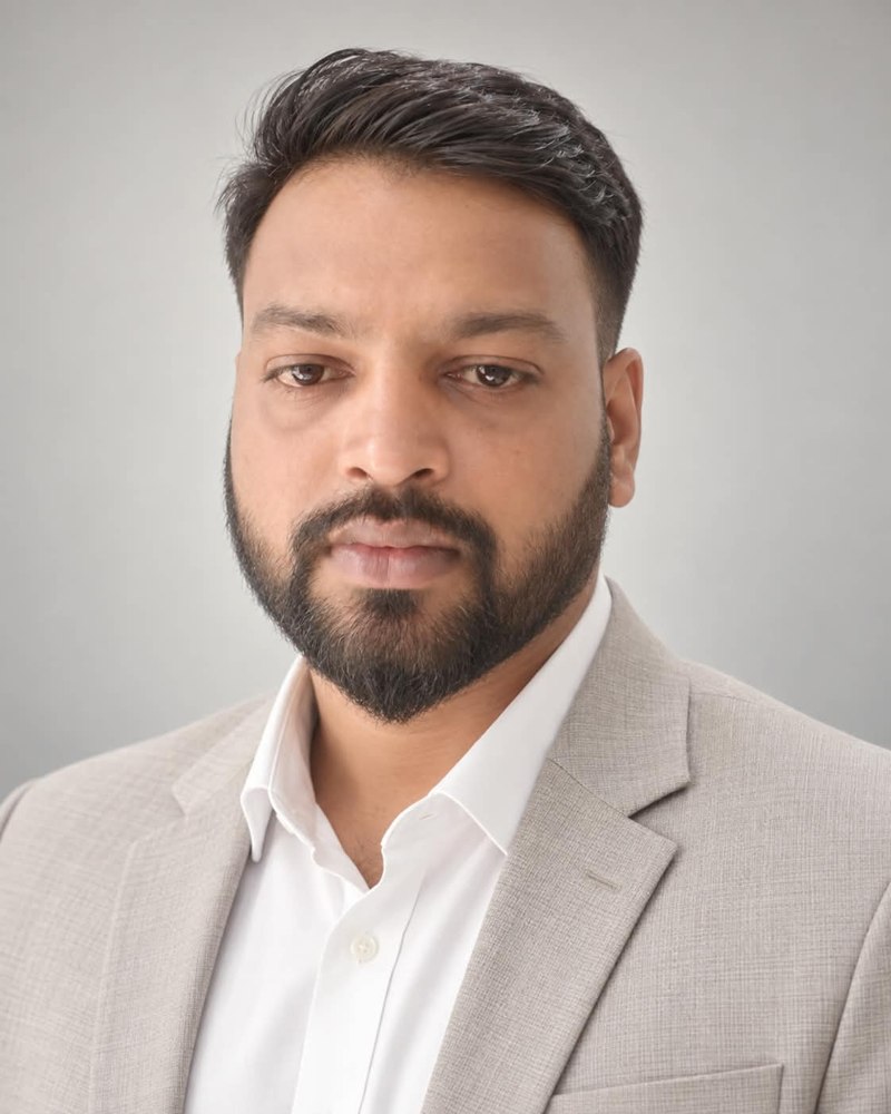 AcnoFin founder